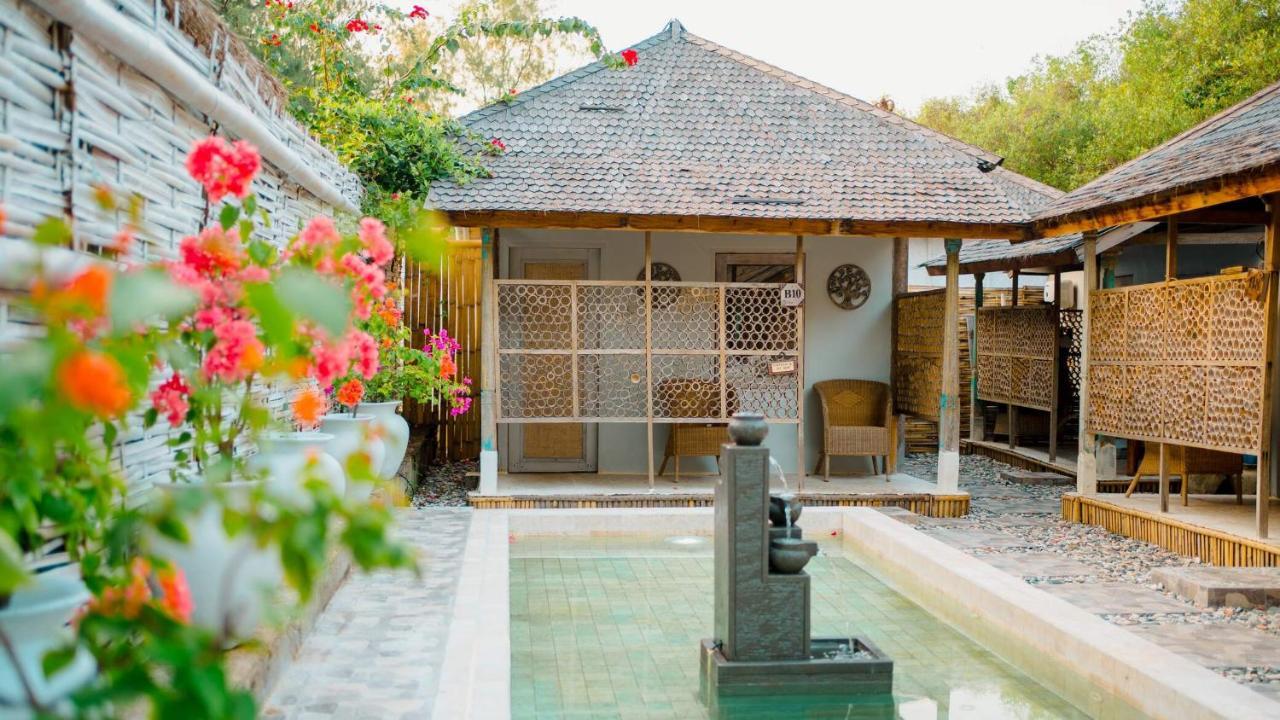 Bungalow Cafe Gili Beachfront Gili Meno Bagian luar foto