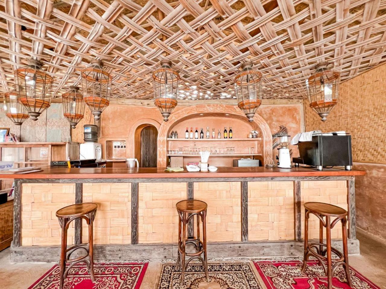 Bungalow Cafe Gili Beachfront Gili Meno Bagian luar foto